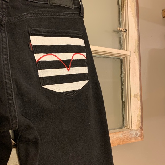 Levi’s Custom Painted Jeans - Picture 4 of 6